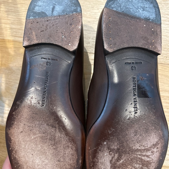 Bottega Veneta men’s brown leather loafers